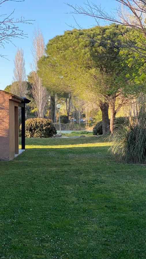 Joli Appartement 27M2 Oasis Provencale En Village Vacances En Camargue Арл Екстериор снимка