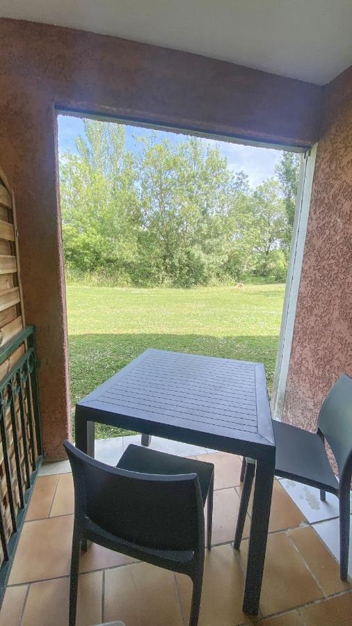 Joli Appartement 27M2 Oasis Provencale En Village Vacances En Camargue Арл Екстериор снимка